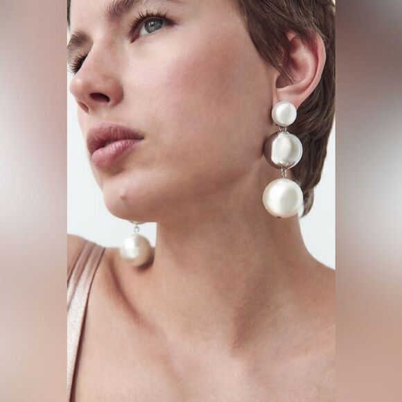 Zara Sphere Earrings - Picture 3 of 6